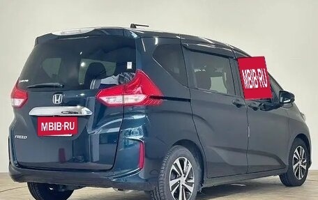 Honda Freed II, 2016 год, 1 350 000 рублей, 7 фотография