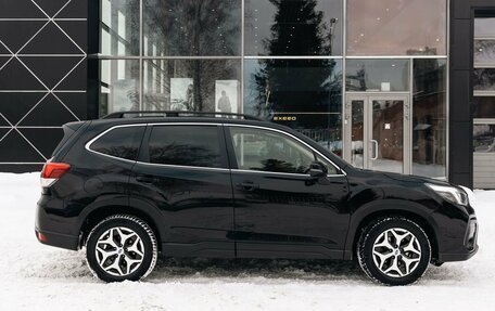 Subaru Forester, 2018 год, 2 500 000 рублей, 6 фотография