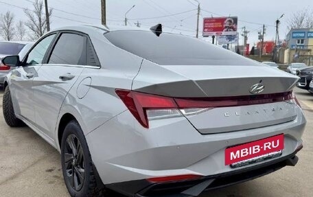 Hyundai Elantra, 2021 год, 1 990 000 рублей, 4 фотография