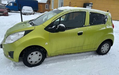 Chevrolet Spark III, 2013 год, 640 000 рублей, 2 фотография