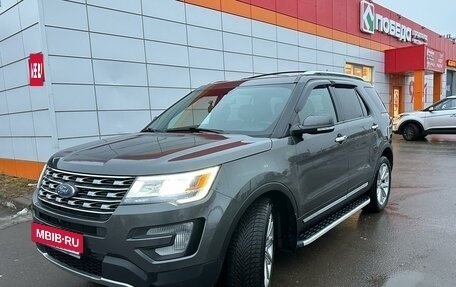 Ford Explorer VI, 2017 год, 2 950 000 рублей, 2 фотография