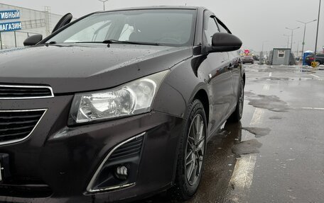 Chevrolet Cruze II, 2013 год, 900 000 рублей, 3 фотография