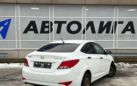 Hyundai Solaris II рестайлинг, 2015 год, 920 000 рублей, 2 фотография