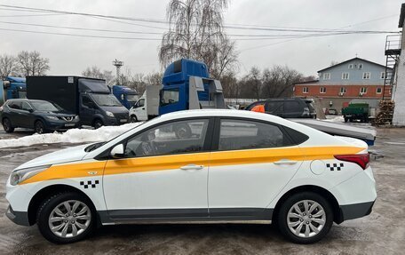 Hyundai Solaris II рестайлинг, 2018 год, 1 100 000 рублей, 4 фотография