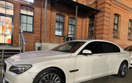 BMW 7 серия, 2011 год, 3 990 000 рублей, 2 фотография