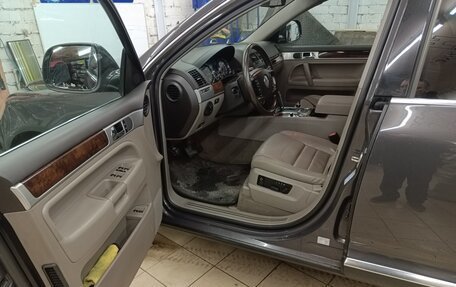 Volkswagen Touareg III, 2007 год, 1 520 000 рублей, 9 фотография