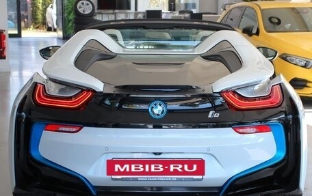 BMW i8 I рестайлинг, 2020 год, 8 560 000 рублей, 6 фотография