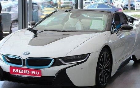 BMW i8 I рестайлинг, 2020 год, 8 560 000 рублей, 2 фотография