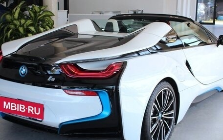 BMW i8 I рестайлинг, 2020 год, 8 560 000 рублей, 5 фотография