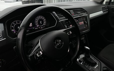 Volkswagen Tiguan II, 2018 год, 2 650 000 рублей, 7 фотография