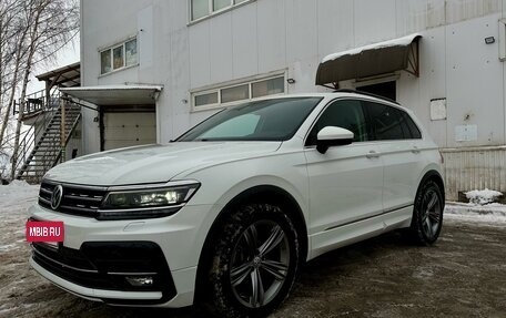 Volkswagen Tiguan II, 2018 год, 2 650 000 рублей, 2 фотография