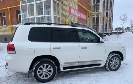 Toyota Land Cruiser 200, 2018 год, 6 250 000 рублей, 3 фотография