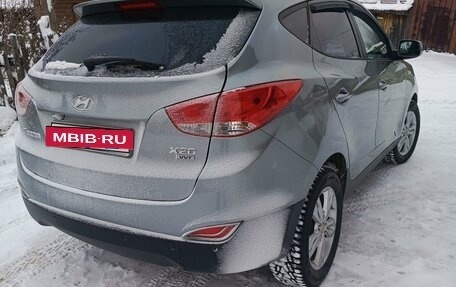 Hyundai Tucson III, 2010 год, 1 350 000 рублей, 7 фотография