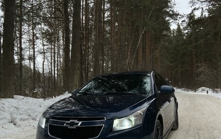 Chevrolet Cruze II, 2010 год, 790 000 рублей, 1 фотография