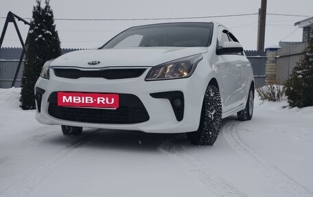 KIA Rio IV, 2017 год, 1 430 000 рублей, 3 фотография