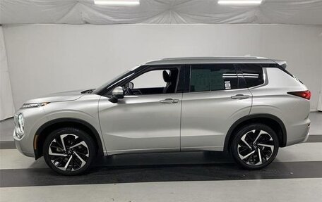 Mitsubishi Outlander, 2023 год, 4 769 000 рублей, 4 фотография