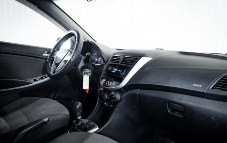 Hyundai Solaris II рестайлинг, 2013 год, 820 000 рублей, 14 фотография