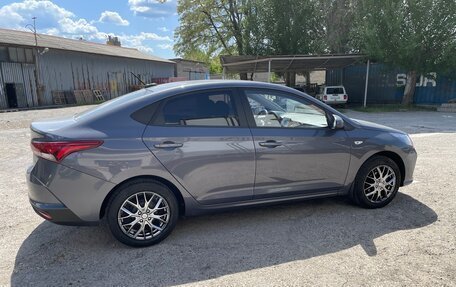 Hyundai Solaris II рестайлинг, 2021 год, 1 770 000 рублей, 21 фотография