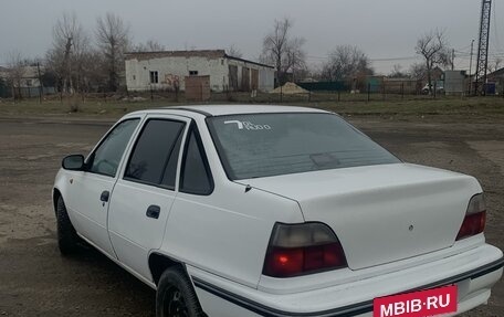 Daewoo Nexia I рестайлинг, 2000 год, 139 000 рублей, 3 фотография