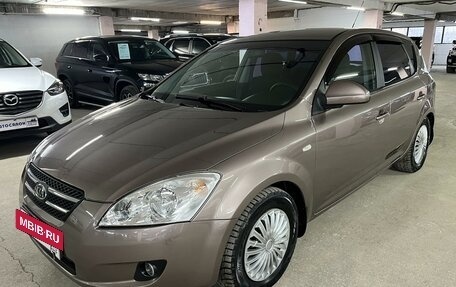 KIA cee'd I рестайлинг, 2009 год, 725 000 рублей, 2 фотография