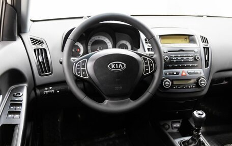 KIA cee'd I рестайлинг, 2008 год, 698 000 рублей, 17 фотография