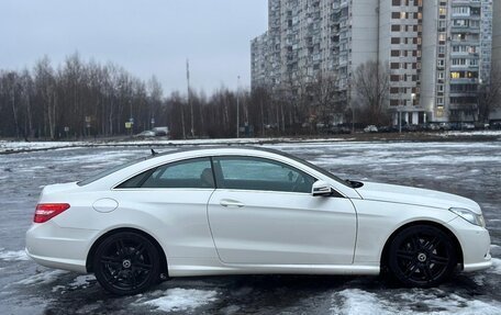 Mercedes-Benz E-Класс, 2010 год, 1 800 000 рублей, 4 фотография