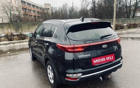 KIA Sportage IV рестайлинг, 2020 год, 2 390 000 рублей, 4 фотография