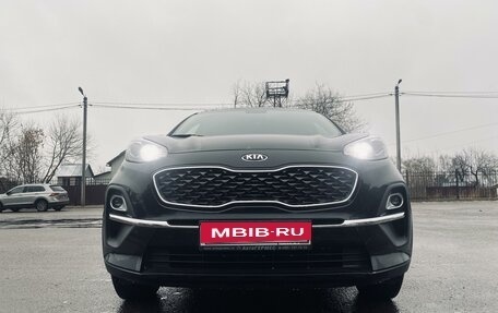 KIA Sportage IV рестайлинг, 2020 год, 2 390 000 рублей, 10 фотография