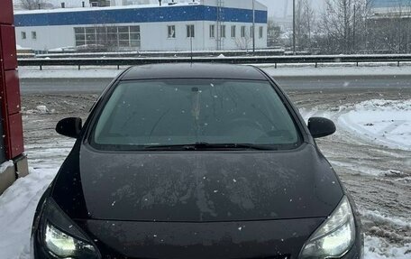 Opel Astra J, 2014 год, 700 000 рублей, 3 фотография