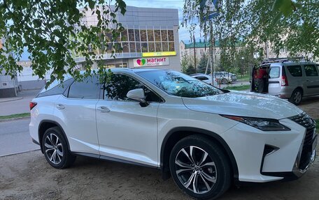 Lexus RX IV рестайлинг, 2019 год, 4 500 000 рублей, 3 фотография