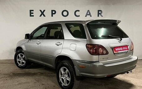 Lexus RX IV рестайлинг, 1999 год, 999 000 рублей, 3 фотография