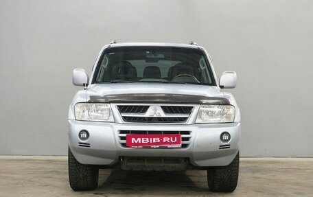 Mitsubishi Montero III, 2004 год, 1 025 000 рублей, 2 фотография