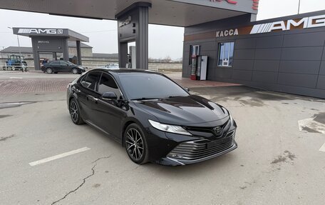 Toyota Camry, 2018 год, 3 099 000 рублей, 2 фотография