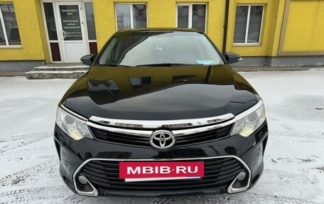 Toyota Camry, 2015 год, 2 050 000 рублей, 3 фотография