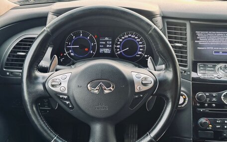 Infiniti QX70, 2015 год, 2 450 000 рублей, 13 фотография