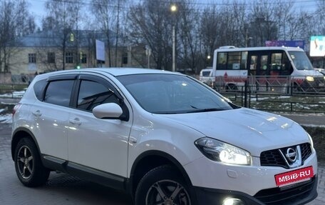 Nissan Qashqai, 2011 год, 1 075 000 рублей, 2 фотография