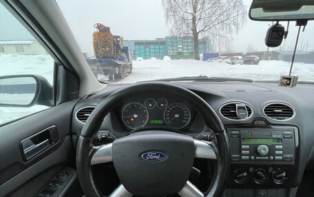 Ford Focus II рестайлинг, 2005 год, 600 000 рублей, 21 фотография