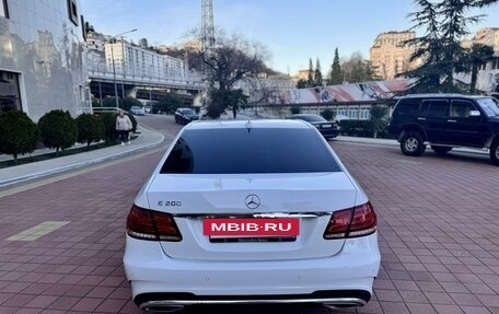 Mercedes-Benz E-Класс, 2015 год, 2 450 000 рублей, 3 фотография