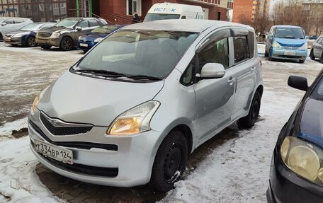 Toyota Ractis I, 2005 год, 665 000 рублей, 2 фотография