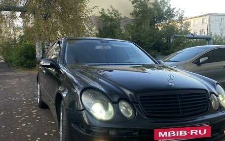 Mercedes-Benz E-Класс, 2003 год, 1 250 000 рублей, 2 фотография