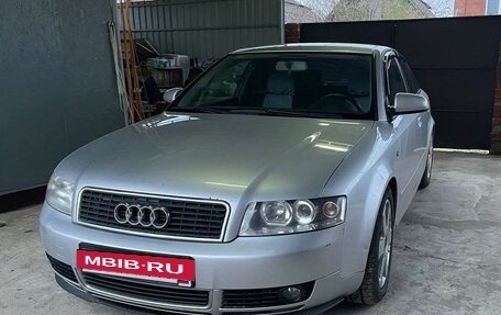 Audi A4, 2004 год, 830 000 рублей, 4 фотография