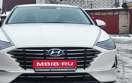 Hyundai Sonata VIII, 2021 год, 2 650 000 рублей, 3 фотография