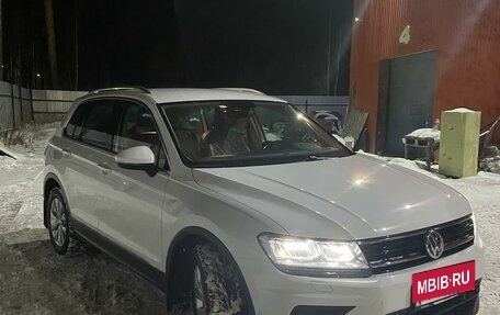 Volkswagen Tiguan II, 2017 год, 2 300 000 рублей, 8 фотография