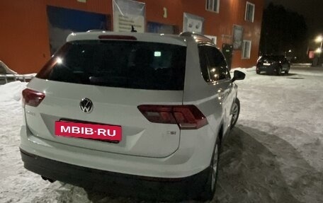 Volkswagen Tiguan II, 2017 год, 2 300 000 рублей, 6 фотография