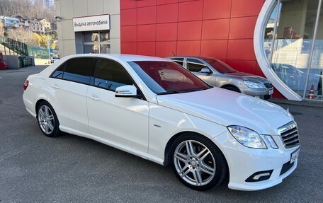 Mercedes-Benz E-Класс, 2011 год, 1 750 000 рублей, 3 фотография