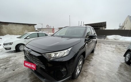 Toyota RAV4, 2021 год, 3 540 000 рублей, 2 фотография