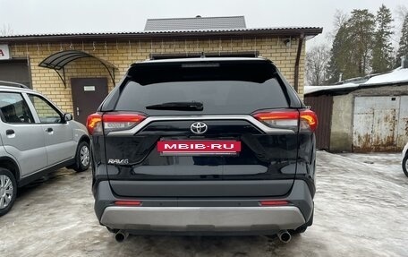 Toyota RAV4, 2021 год, 3 540 000 рублей, 3 фотография