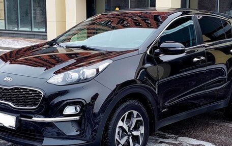 KIA Sportage IV рестайлинг, 2019 год, 2 300 000 рублей, 1 фотография