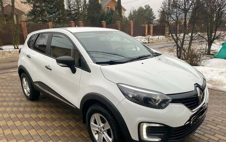 Renault Kaptur I рестайлинг, 2018 год, 1 345 000 рублей, 3 фотография