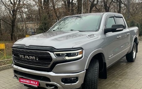 Dodge RAM IV, 2019 год, 7 000 000 рублей, 10 фотография